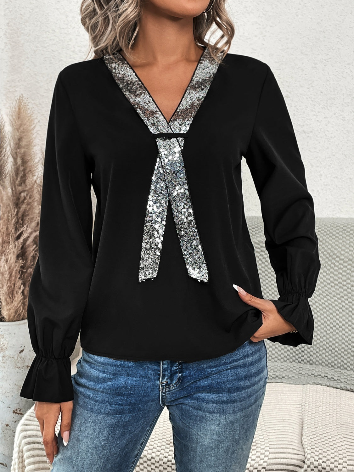 Sequin Flounce Sleeve Blouse